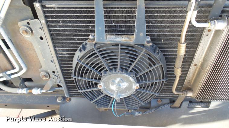 image for item DA7872 2003 Workhorse P42 delivery truck