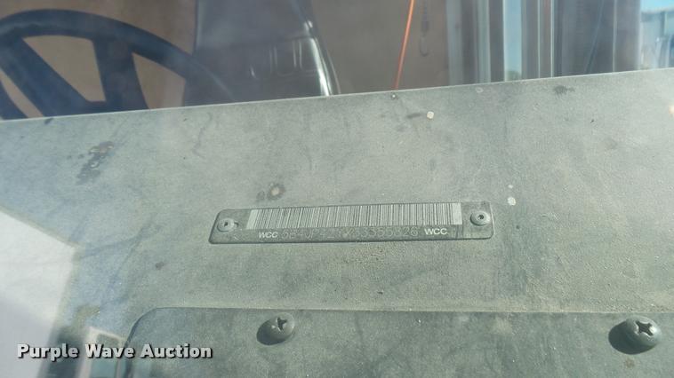 image for item DA7872 2003 Workhorse P42 delivery truck