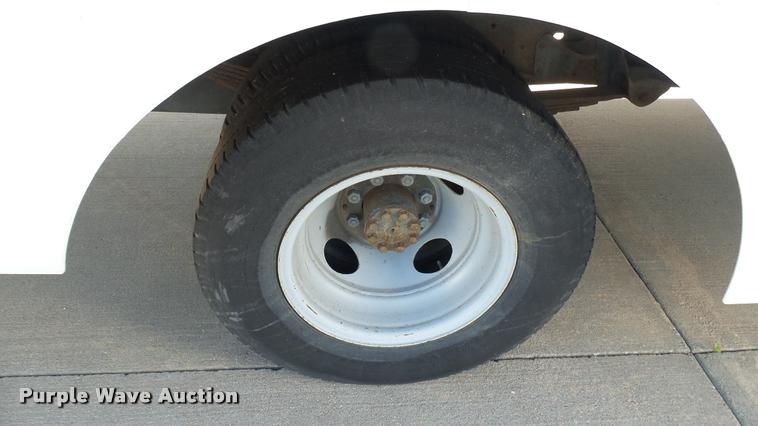 image for item DA7872 2003 Workhorse P42 delivery truck