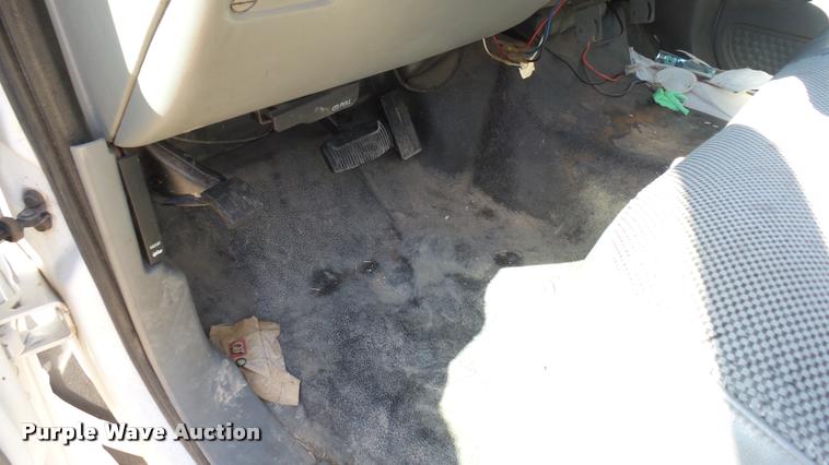 image for item DA7873 2003 Ford F250 Super Duty Crew Cab pickup truck