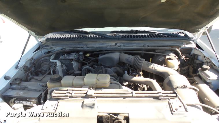 image for item DA7873 2003 Ford F250 Super Duty Crew Cab pickup truck