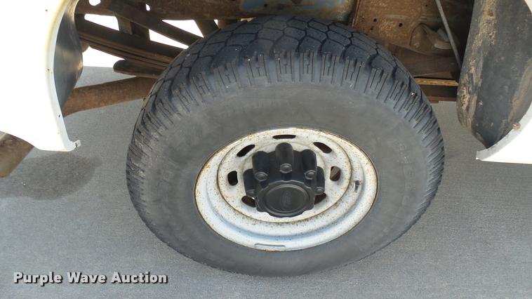 image for item DA7873 2003 Ford F250 Super Duty Crew Cab pickup truck