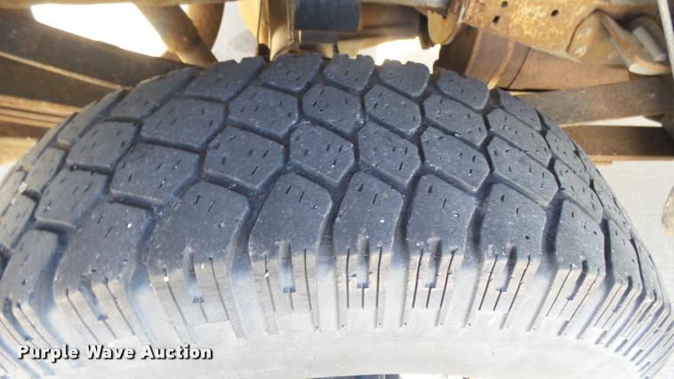 image for item DA7873 2003 Ford F250 Super Duty Crew Cab pickup truck