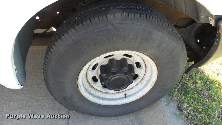 image for item DA7873 2003 Ford F250 Super Duty Crew Cab pickup truck