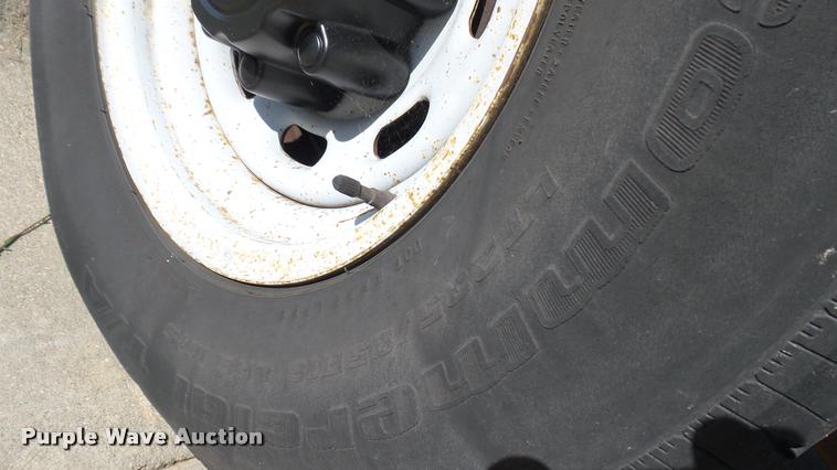 image for item DA7873 2003 Ford F250 Super Duty Crew Cab pickup truck