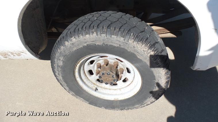 image for item DA7873 2003 Ford F250 Super Duty Crew Cab pickup truck