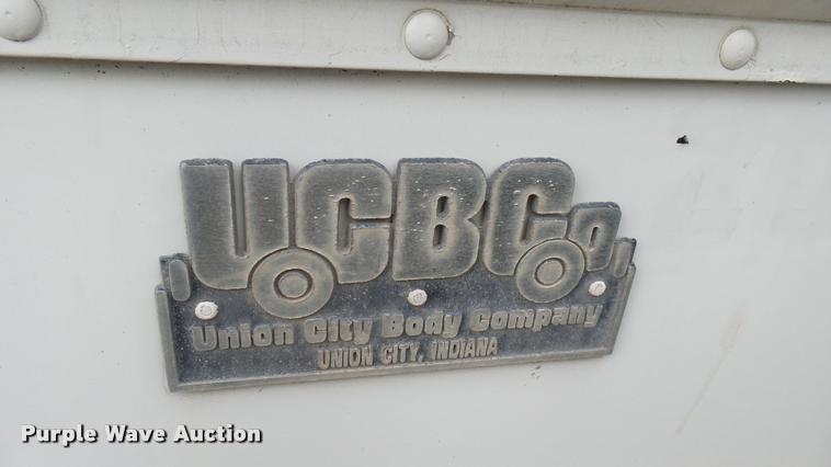 image for item DA7875 1994 Chevrolet P30 delivery truck