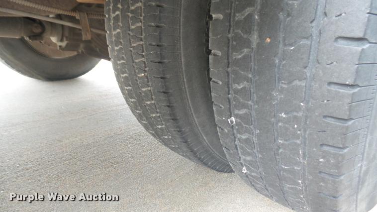 image for item DA7875 1994 Chevrolet P30 delivery truck