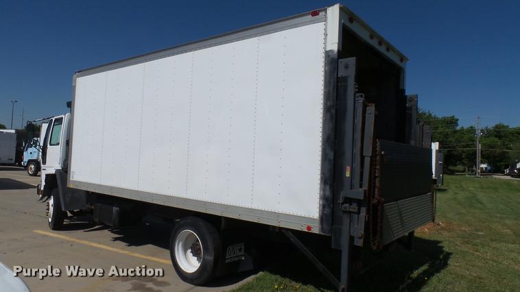 image for item DA7878 2004 Freightliner FC80 box truck