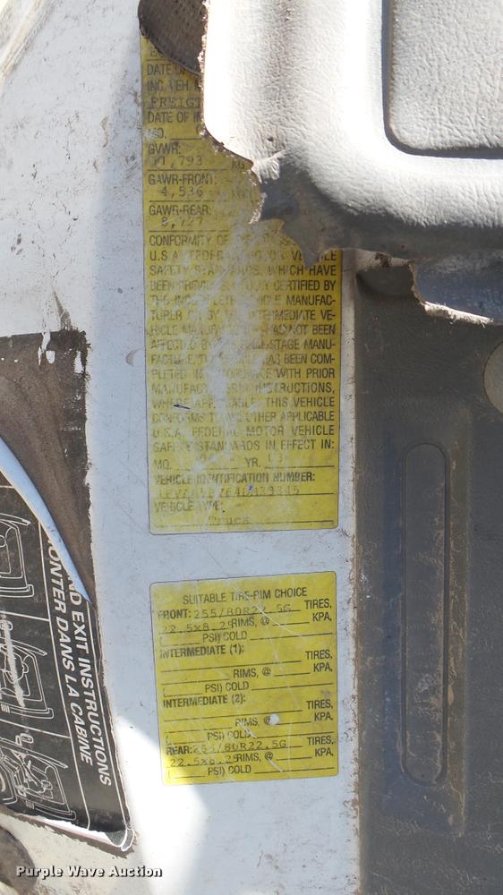 image for item DA7878 2004 Freightliner FC80 box truck