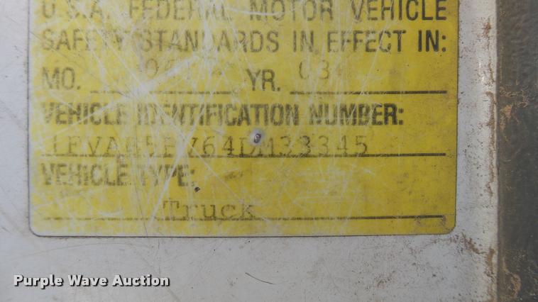 image for item DA7878 2004 Freightliner FC80 box truck