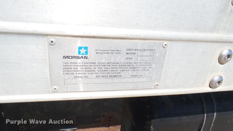 image for item DA7878 2004 Freightliner FC80 box truck