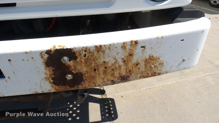 image for item DA7878 2004 Freightliner FC80 box truck