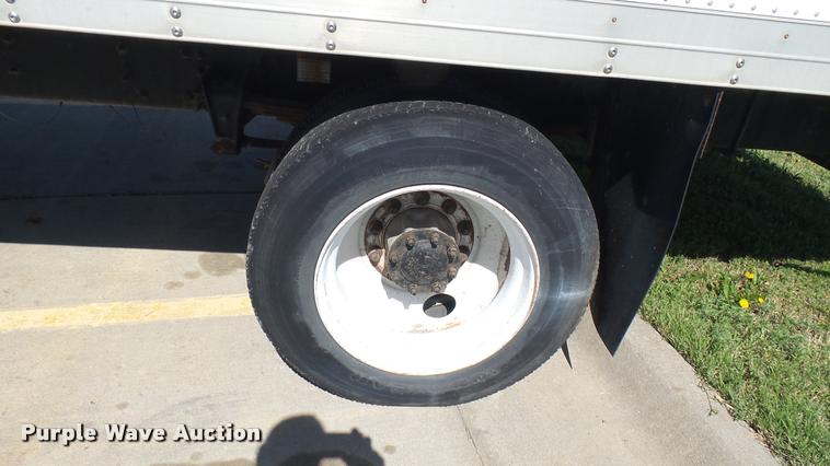 image for item DA7878 2004 Freightliner FC80 box truck