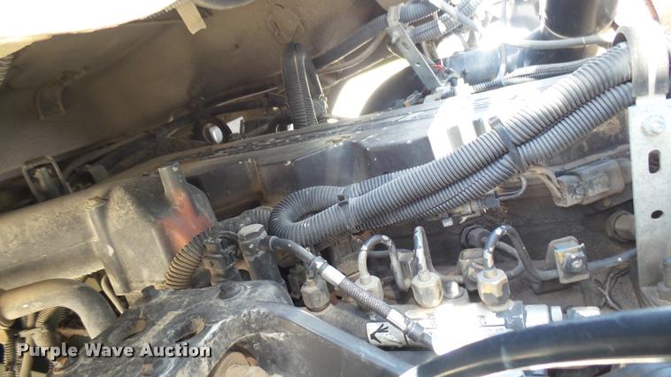 image for item DA7878 2004 Freightliner FC80 box truck