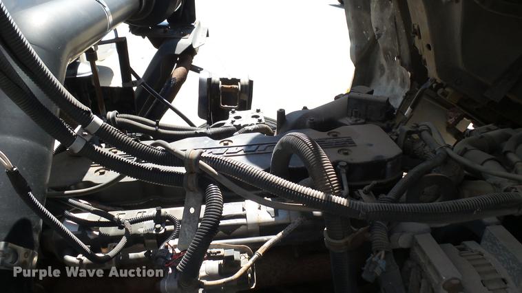 image for item DA7878 2004 Freightliner FC80 box truck