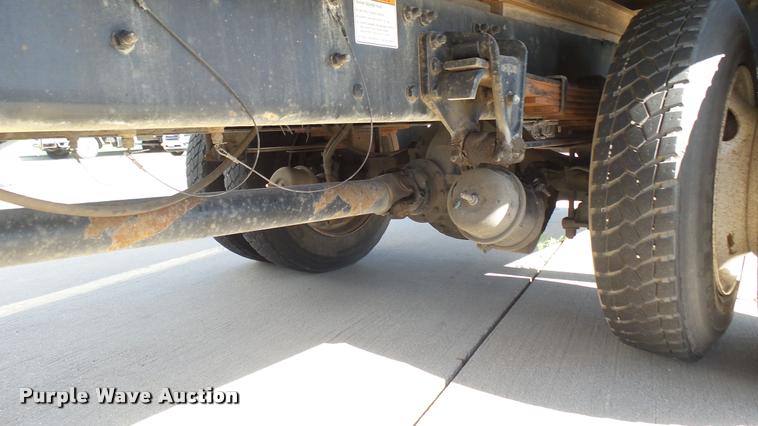 image for item DA7879 2004 Freightliner FC80 box truck