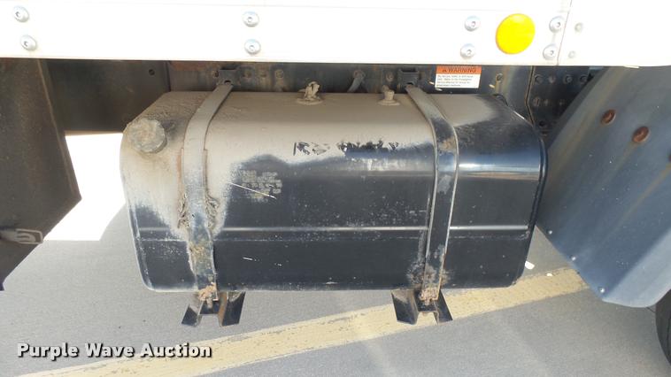 image for item DA7879 2004 Freightliner FC80 box truck