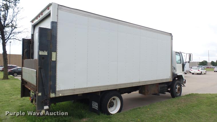 image for item DA7880 2004 Freightliner FC80 box truck