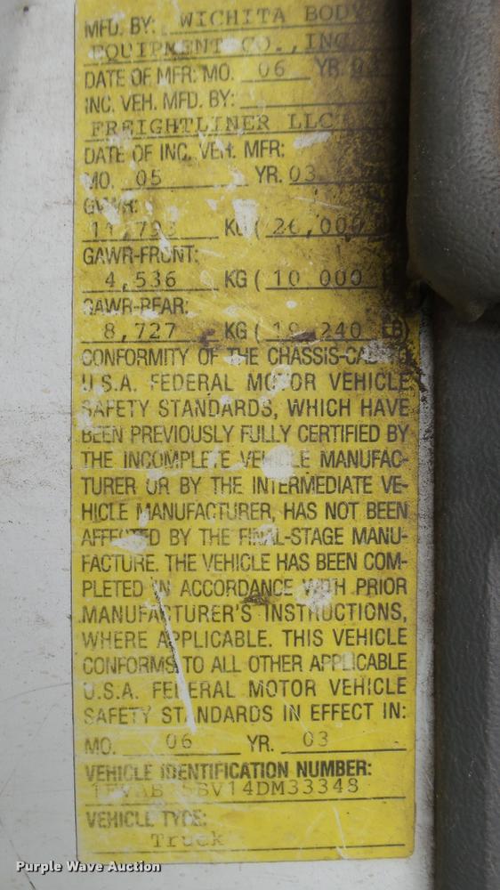 image for item DA7880 2004 Freightliner FC80 box truck