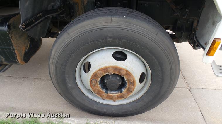 image for item DA7880 2004 Freightliner FC80 box truck