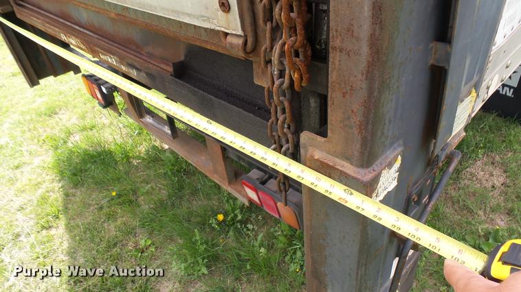 image for item DA7880 2004 Freightliner FC80 box truck