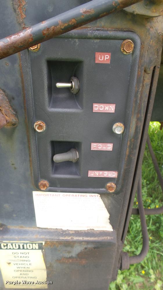 image for item DA7880 2004 Freightliner FC80 box truck