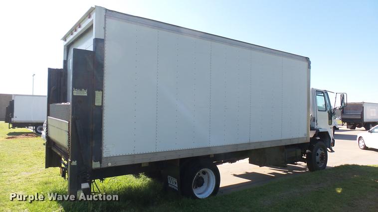 image for item DA7880 2004 Freightliner FC80 box truck