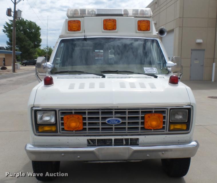image for item DA7891 1984 Ford Econoline E350 Super Collins ambulance