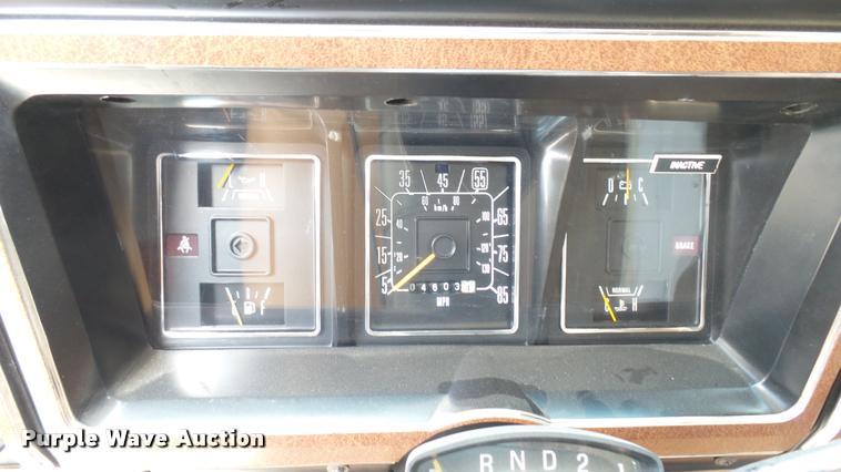 image for item DA7891 1984 Ford Econoline E350 Super Collins ambulance