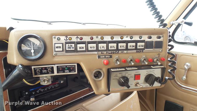 image for item DA7891 1984 Ford Econoline E350 Super Collins ambulance