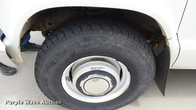 image for item DA7891 1984 Ford Econoline E350 Super Collins ambulance