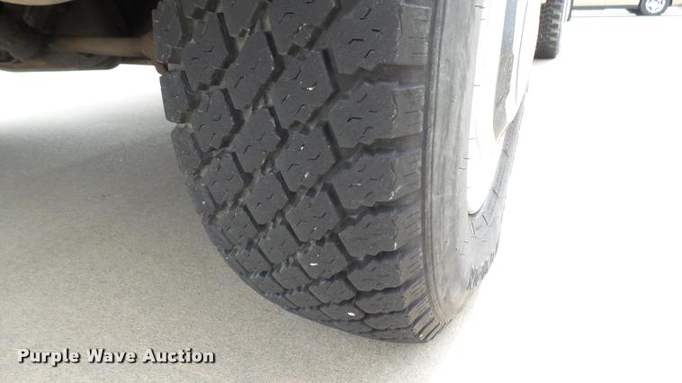 image for item DA7891 1984 Ford Econoline E350 Super Collins ambulance