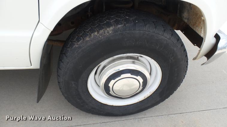 image for item DA7891 1984 Ford Econoline E350 Super Collins ambulance