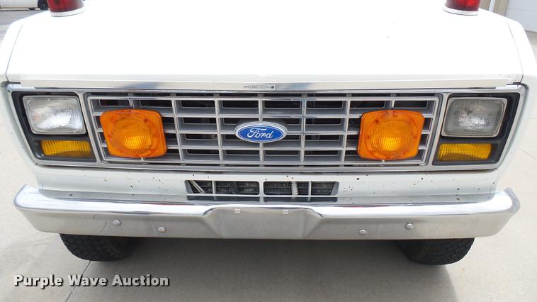 image for item DA7891 1984 Ford Econoline E350 Super Collins ambulance