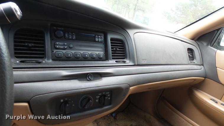 image for item DA7893 1996 Ford Crown Victoria Police Interceptor