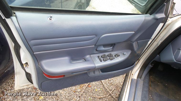 image for item DA7894 1997 Ford Crown Victoria Police Interceptor