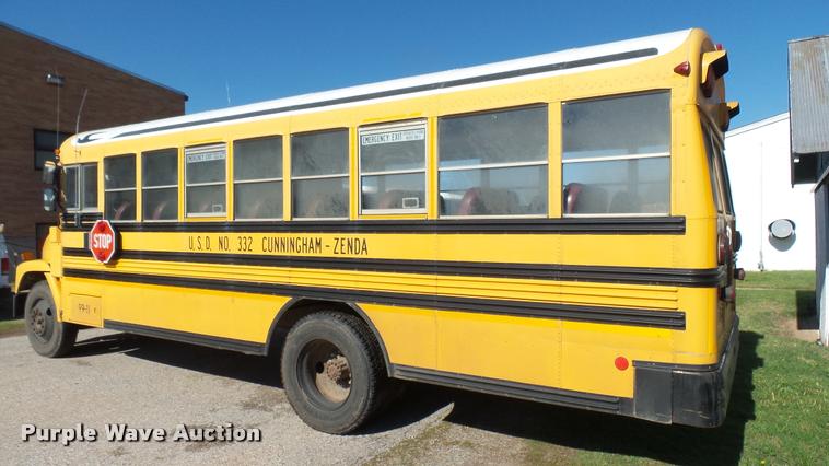 image for item DA7900 2000 Freightliner FS65 school bus