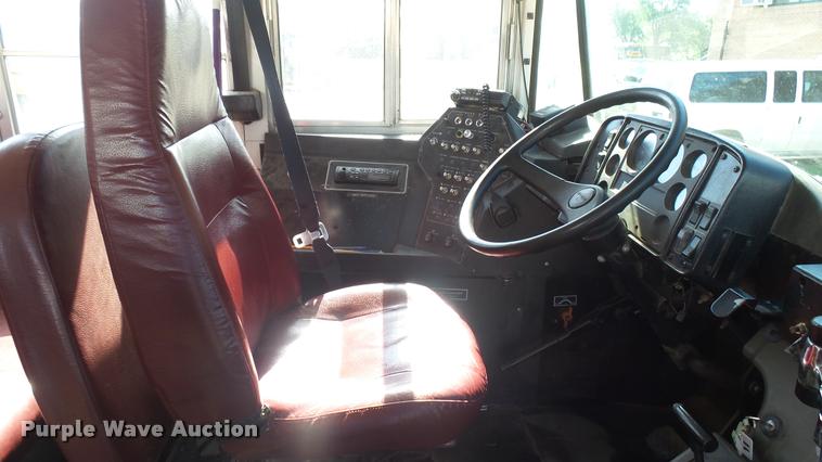 image for item DA7900 2000 Freightliner FS65 school bus