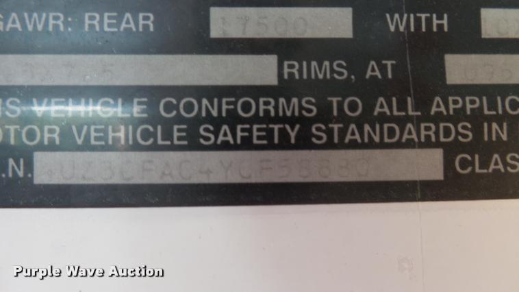 image for item DA7900 2000 Freightliner FS65 school bus