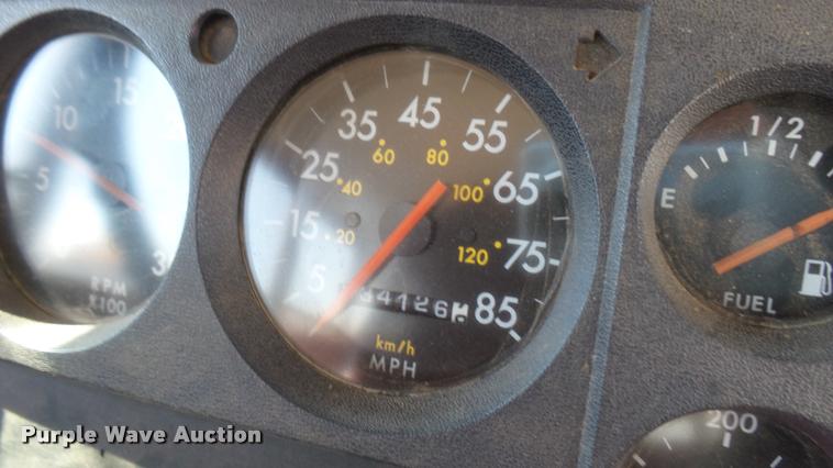 image for item DA7900 2000 Freightliner FS65 school bus