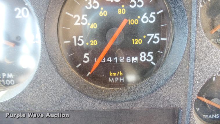 image for item DA7900 2000 Freightliner FS65 school bus