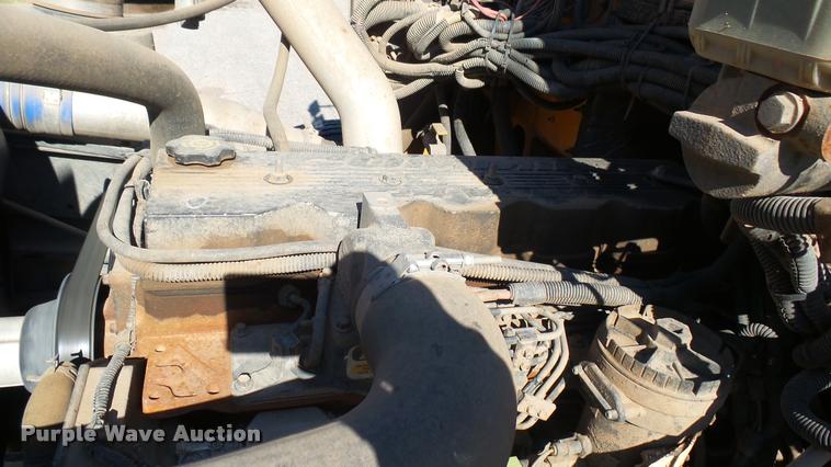 image for item DA7900 2000 Freightliner FS65 school bus