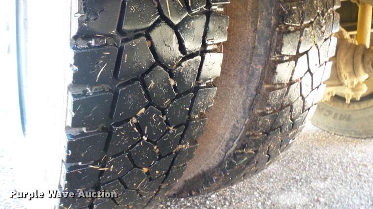 image for item DA7900 2000 Freightliner FS65 school bus