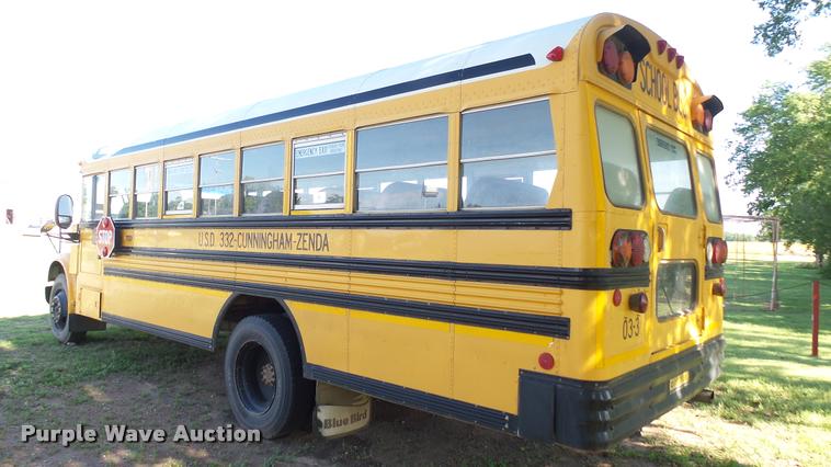 image for item DA7905 2003 International 3800 school bus