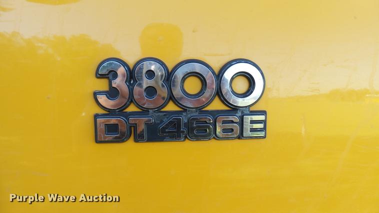 image for item DA7905 2003 International 3800 school bus