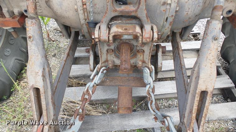 image for item DA7913 Massey-Ferguson 270 tractor