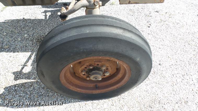 image for item DA7913 Massey-Ferguson 270 tractor