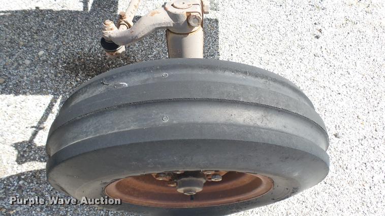 image for item DA7913 Massey-Ferguson 270 tractor