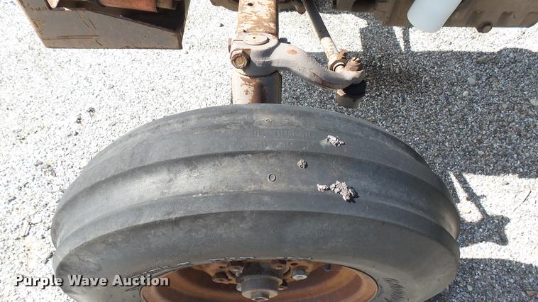 image for item DA7913 Massey-Ferguson 270 tractor